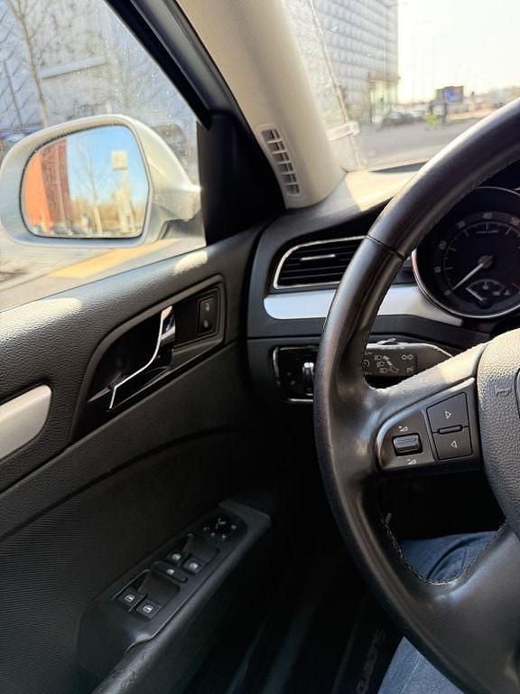 Gebraucht Skoda Superb 160 PS (117 kW) 2010 Silber Limousine