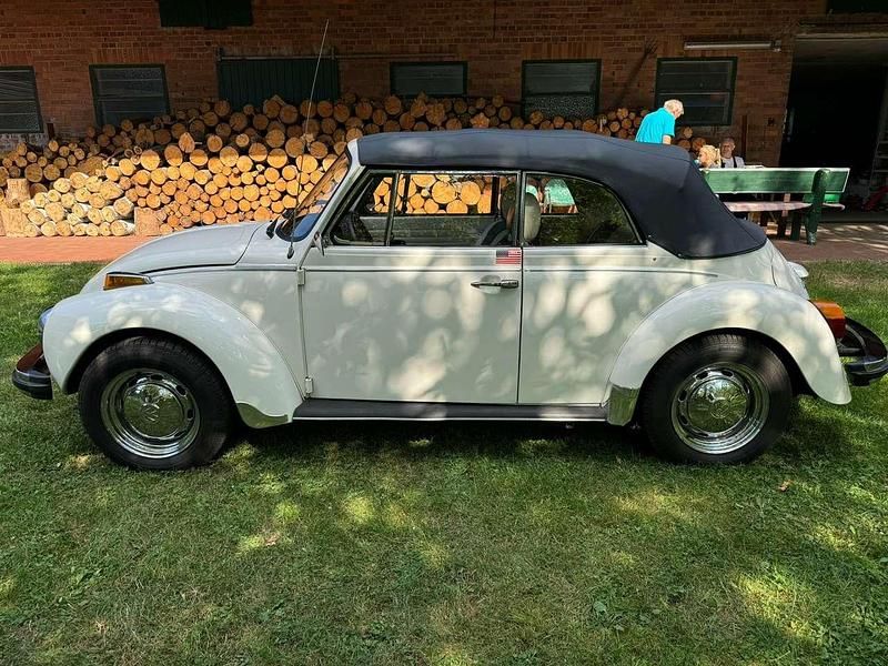 Weiß Gebraucht 1977 VW Käfer Cabrio | 16.900 € - Bild 1/4