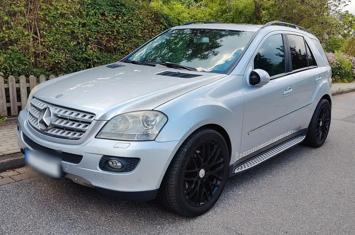 Gebraucht Mercedes ML420 306 PS (225 kW) 2007 Silber SUV