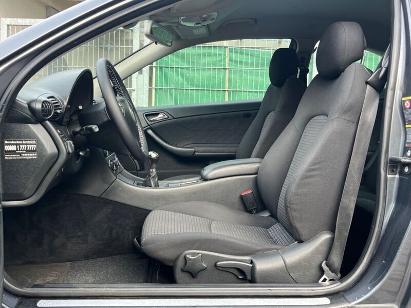 Gebraucht Mercedes C200 122 PS (89 kW) 2006 Grau Coupé