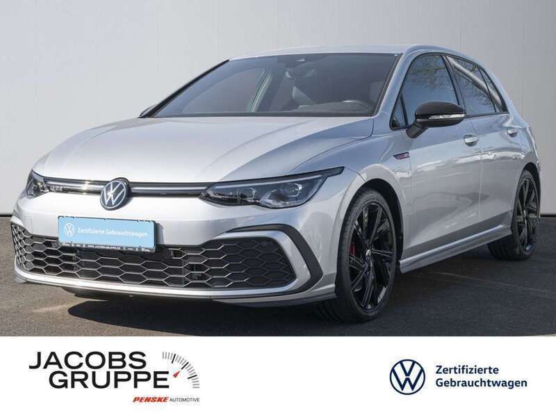 Silber Gebraucht 2023 VW Golf VIII Style Limousine | 28.930 € (Guter Preis) - Bild 1/3