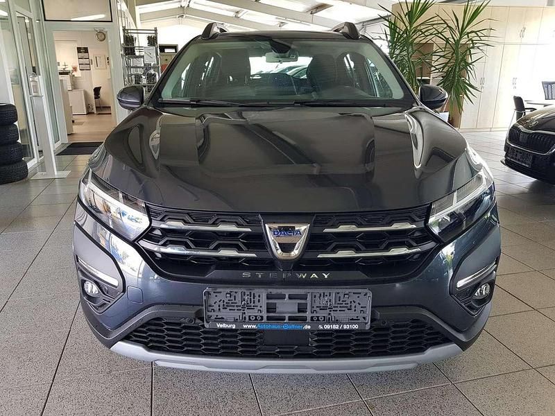 Gebraucht Dacia Sandero Stepway 91 PS (66 kW) 2022 Grau comete (metallic) Kleinwagen