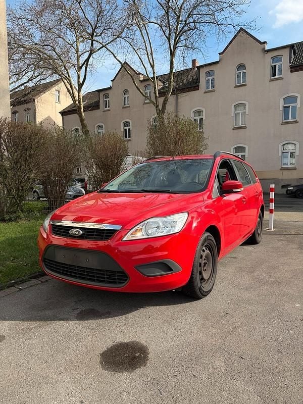 Gebraucht Ford Focus 109 PS (80 kW) 2009 Rot Kombi