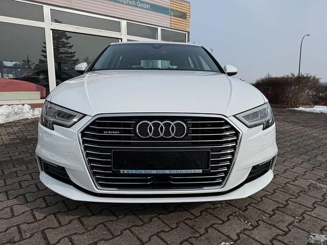 Gebraucht Audi e-tron Sportback Sport 110 kW (150 PS) 2016 Weiß SUV