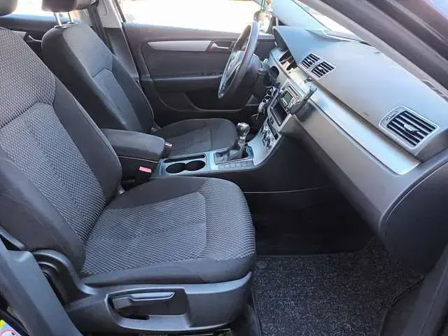 Gebraucht VW Passat 105 PS (77 kW) 2012 Schwarz Kombi