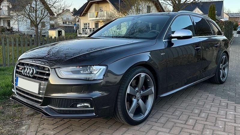 Grau Gebraucht 2012 Audi S4 Design Kombi | 19.000 € (Superpreis) - Bild 1/4