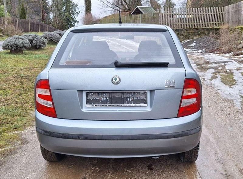 Gebraucht Skoda Fabia 54 PS (39 kW) 2004 Grau Limousine