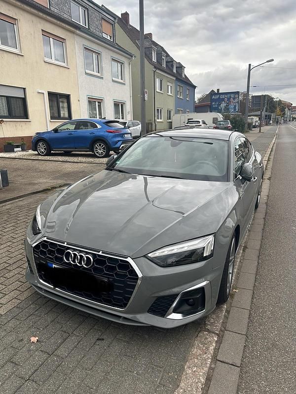 Grau Gebraucht 2020 Audi A5 S-Line Coupé | 27.000 € (Superpreis) - Bild 1/4