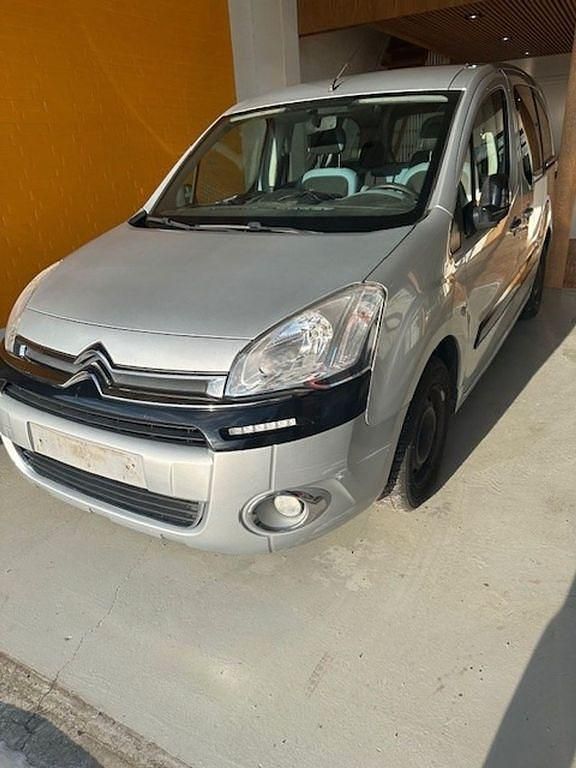 Gebraucht Citroën Berlingo Tendance 92 PS (67 kW) 2014 Grau Van / Kleinbus