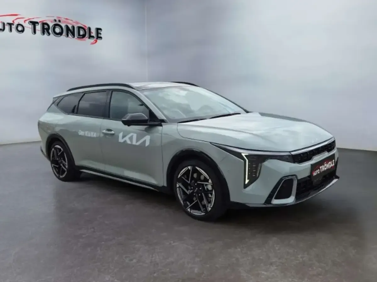 Neu Kia K4 GT-Line 179 PS (131 kW) 2026 Grau Kombi