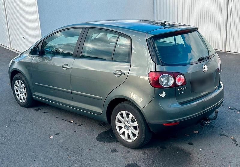 Gebraucht VW Golf IV 102 PS (75 kW) 2005 Grün Kleinwagen