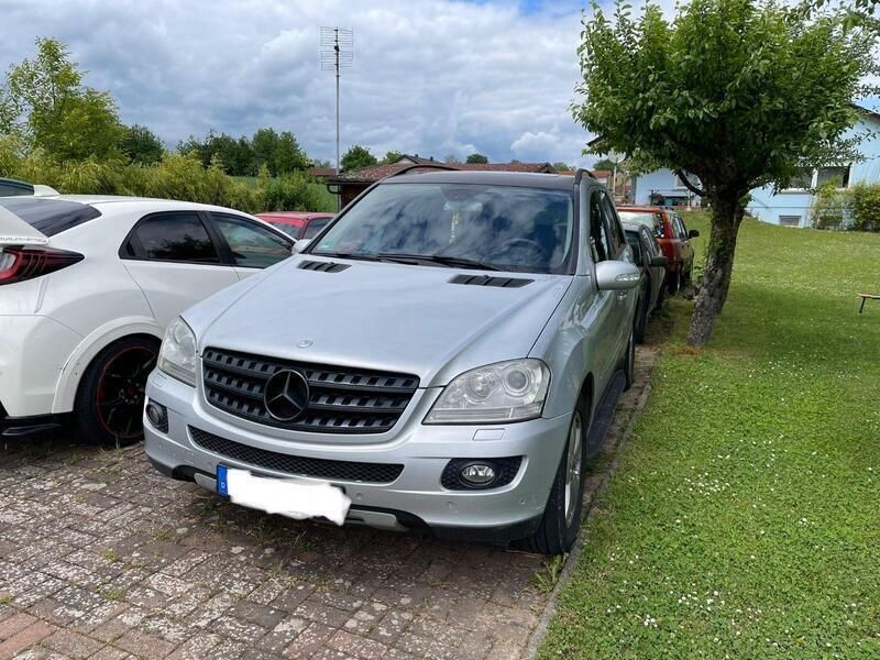 Silber Gebraucht 2005 Mercedes ML500 SUV | 6.000 € (Superpreis) - Bild 1/4