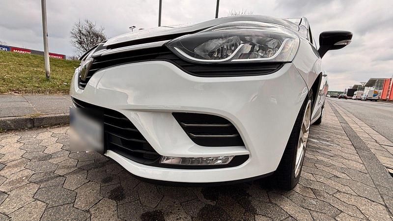 Gebraucht Renault Clio IV LIMITED 73 PS (53 kW) 2018 Weiß Kleinwagen