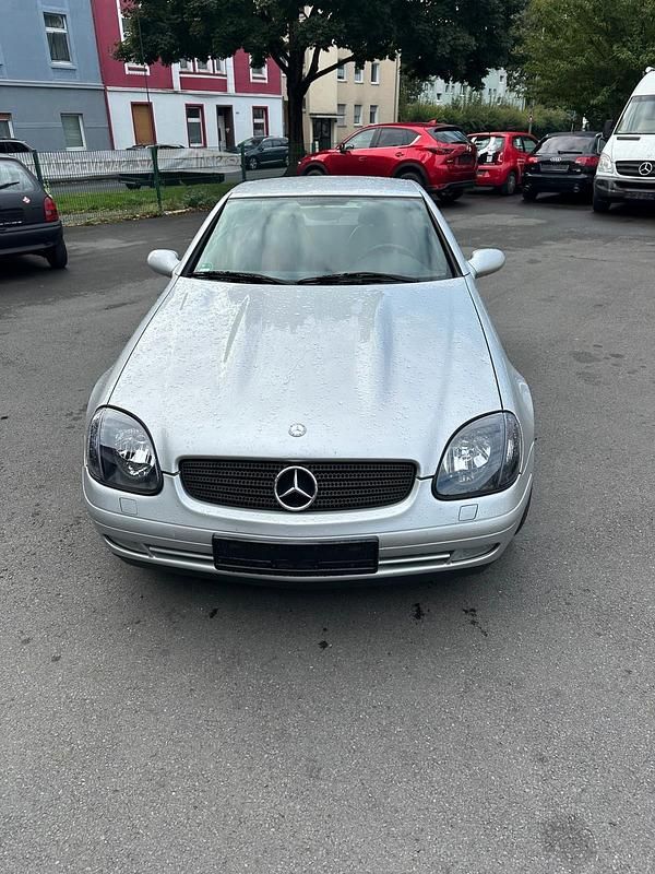 Silber Gebraucht 1997 Mercedes SLK230 Edition 1 Cabrio | 3.490 € (Guter Preis) - Bild 1/4