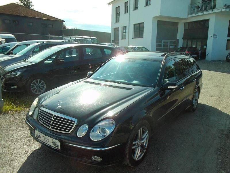 Gebraucht Mercedes E320 Avantgarde 224 PS (164 kW) 2004 Schwarz Kombi