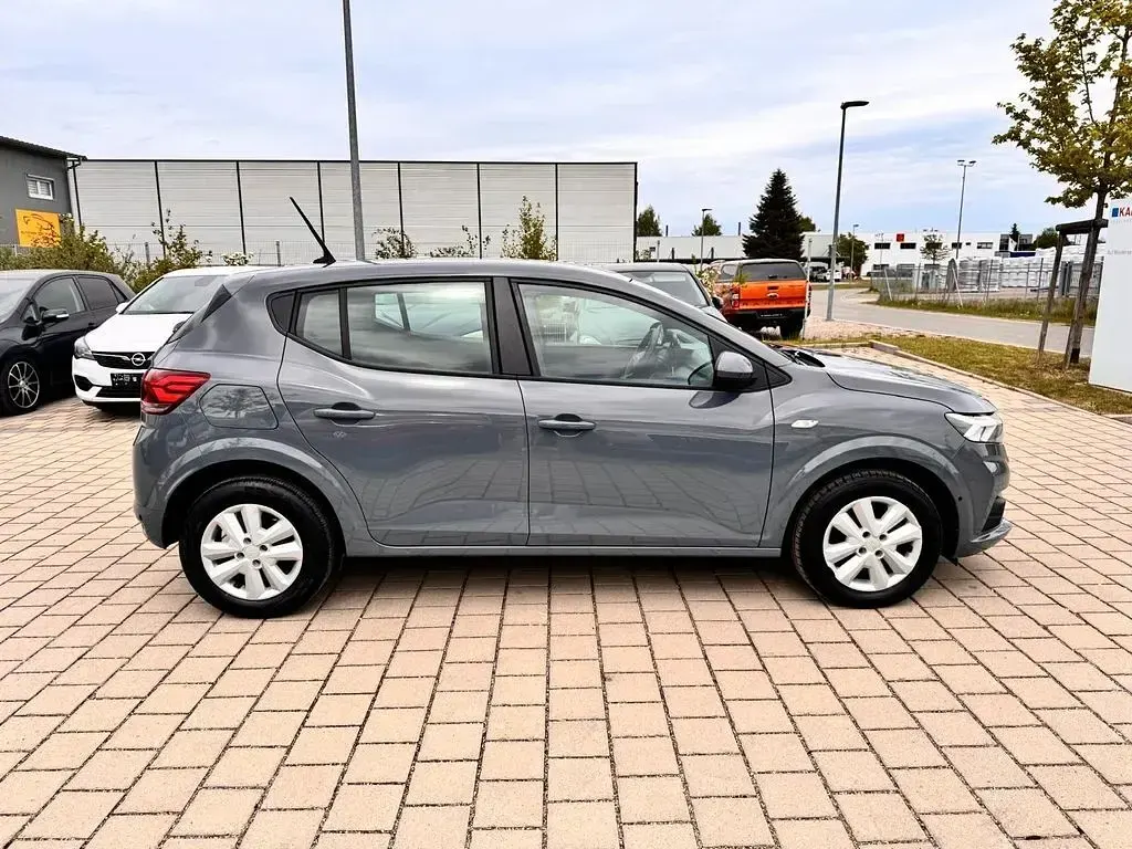Gebraucht Dacia Sandero Expression 91 PS (66 kW) 2023 Grau Limousine