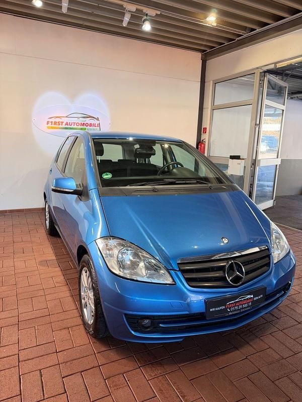 Gebraucht Mercedes A170 Elegance 116 PS (85 kW) 2009 Blau Kleinwagen