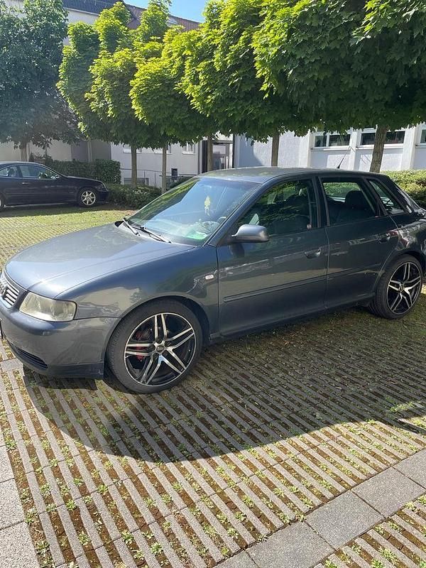 Gebraucht Audi A3 Ambiente 102 PS (75 kW) 2002 Grau Kleinwagen
