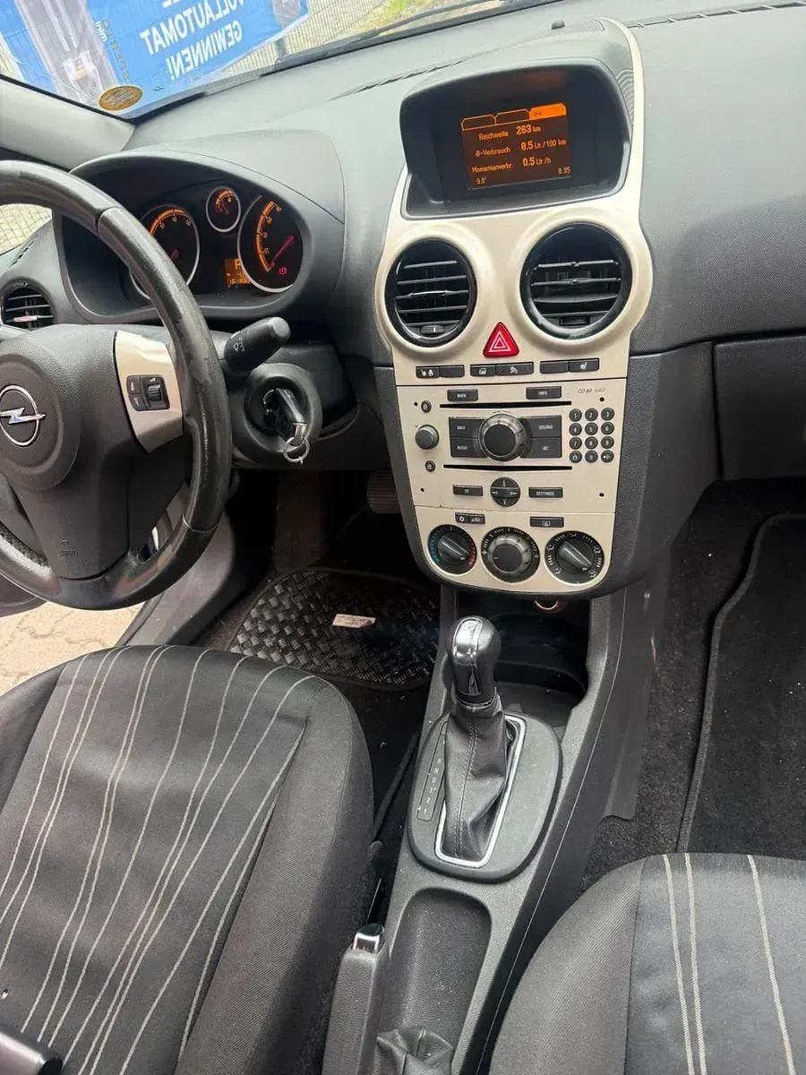 Usado Opel Corsa 120 HP (88 kW) 2009 Citadino
