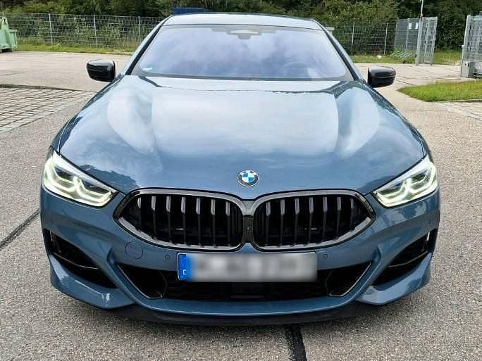 Blau Gebraucht 2020 BMW M850 Shadowline Coupé | 56.250 € (Superpreis) - Bild 1/4