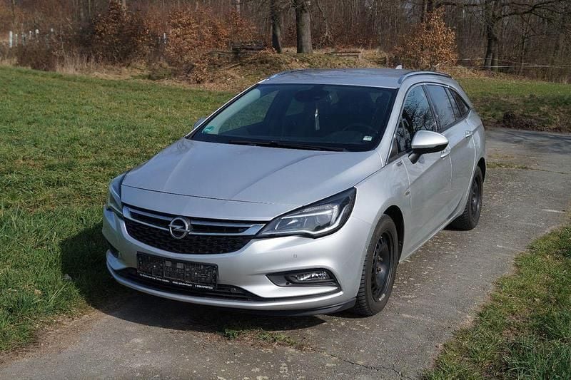 Gebraucht Opel Astra Edition 145 PS (106 kW) 2017 Silber Kombi