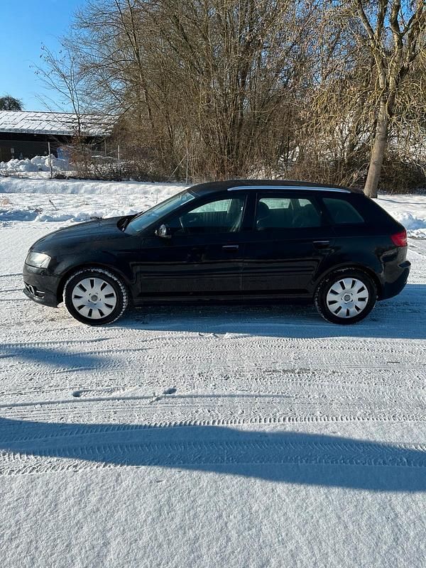 Gebraucht Audi A3 125 PS (91 kW) 2011 Schwarz Kleinwagen