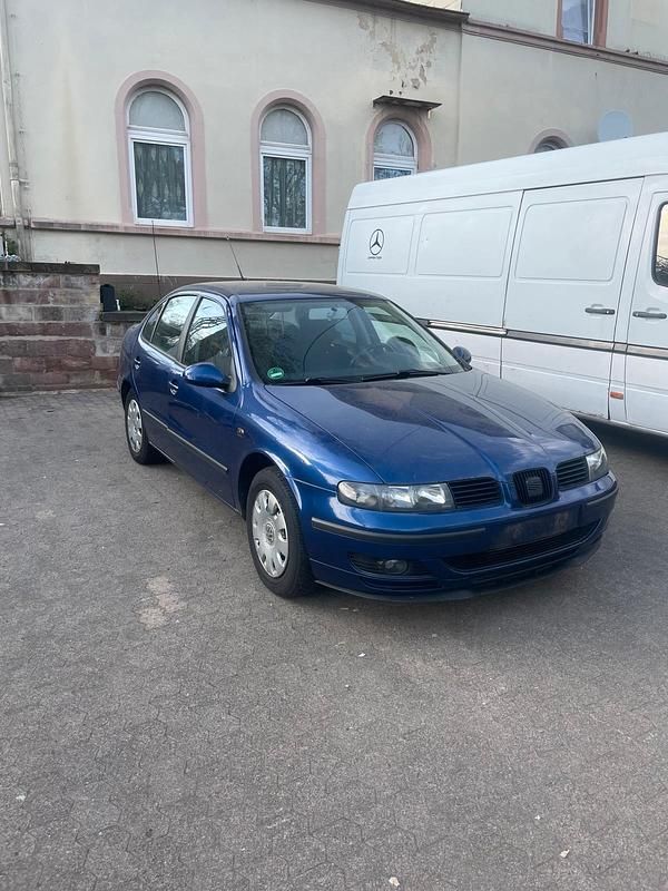Gebraucht Seat Toledo 105 PS (77 kW) 2004 Blau Limousine