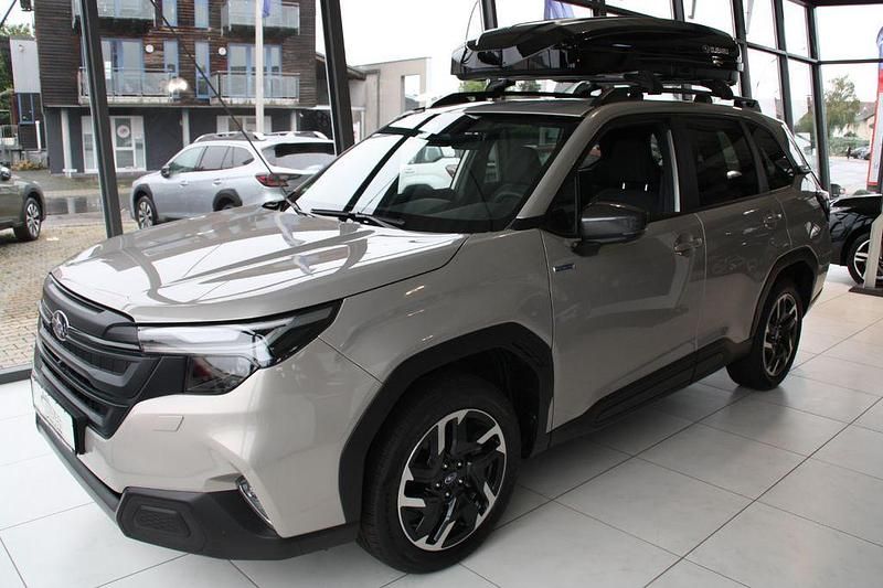 Neu Subaru Forester Exclusive+ 136 PS (100 kW) 2025 Gold SUV