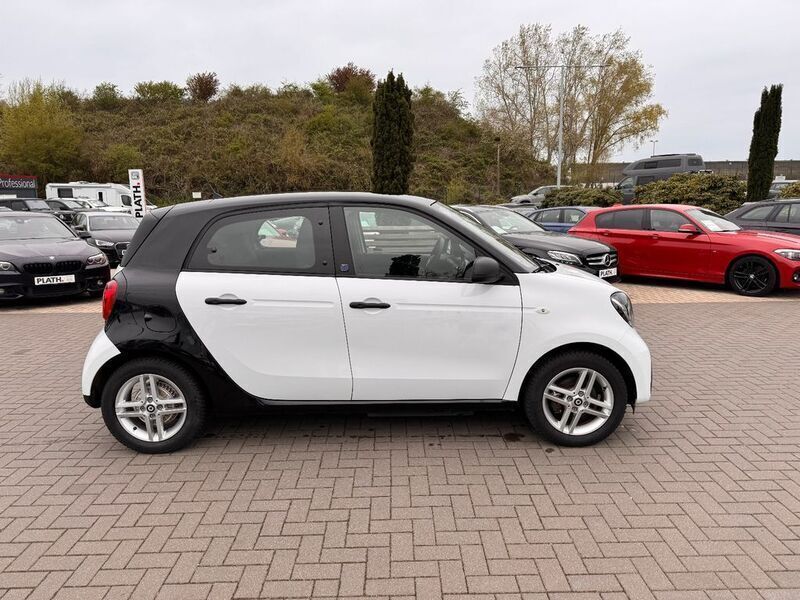 Gebraucht Smart ForFour Electric Drive 60 kW (82 PS) 2021 Weiß Kleinwagen