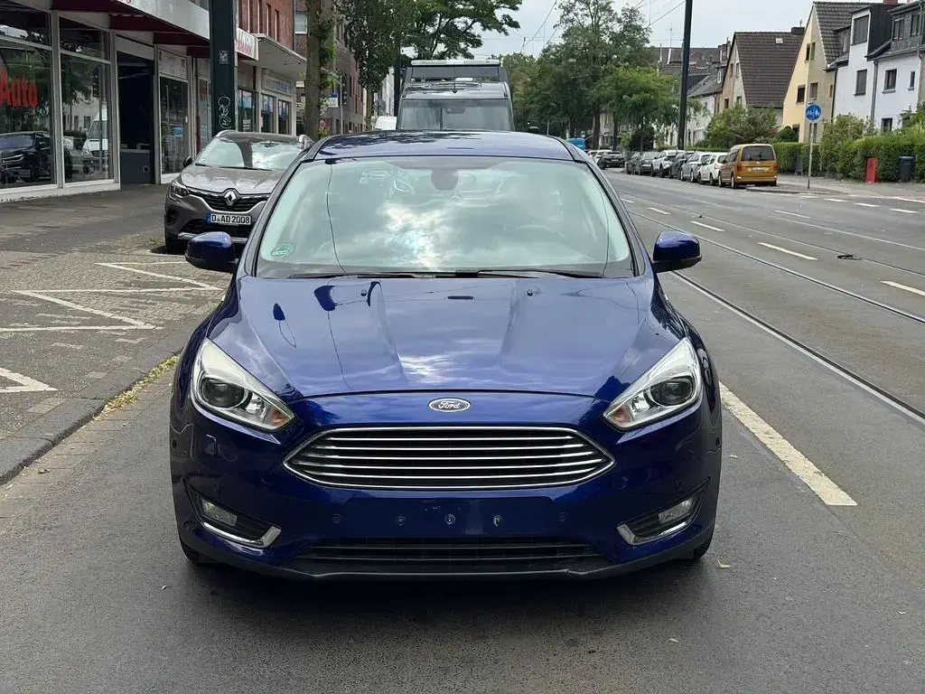 Gebraucht Ford Focus Titanium 150 PS (110 kW) 2015 Blau Limousine