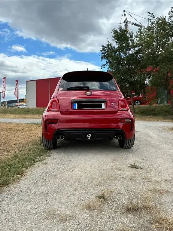 Gebraucht Abarth 695 Turismo 179 PS (131 kW) 2023 Rot Kleinwagen