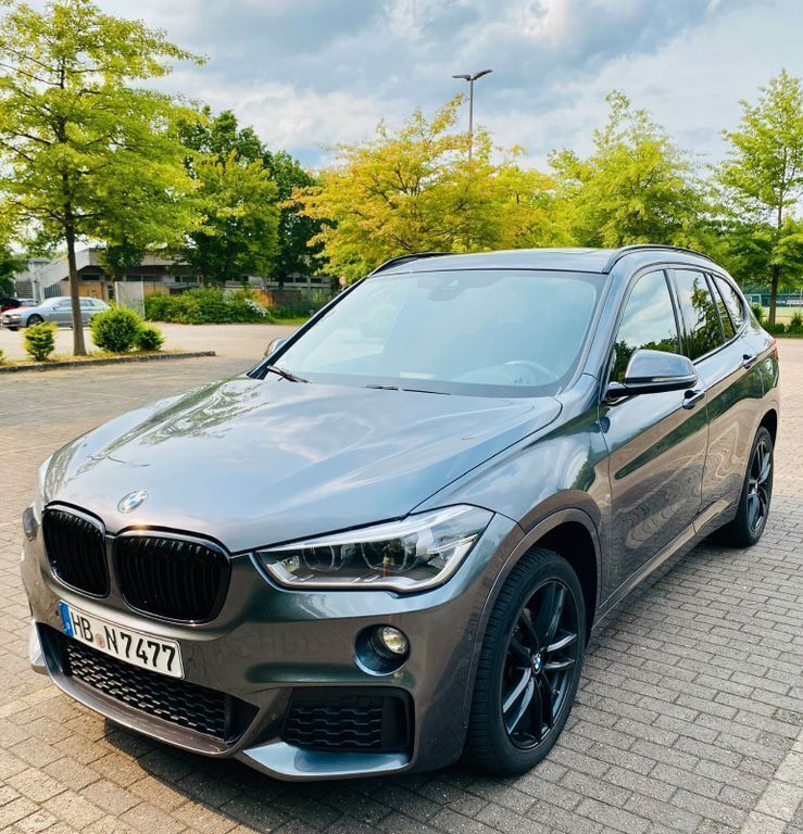 Grau Gebraucht 2017 BMW X1 M Sport SUV | 17.900 € (Guter Preis) - Bild 1/4