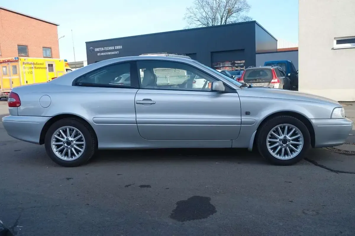 Gebraucht Volvo C70 193 PS (141 kW) 1999 Silber Coupé