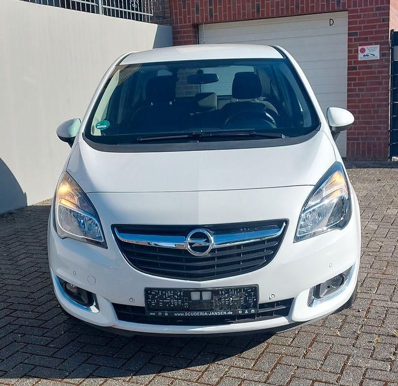 Używany Opel Meriva Style 120 KM (88 kW) 2014 Biały Minivan