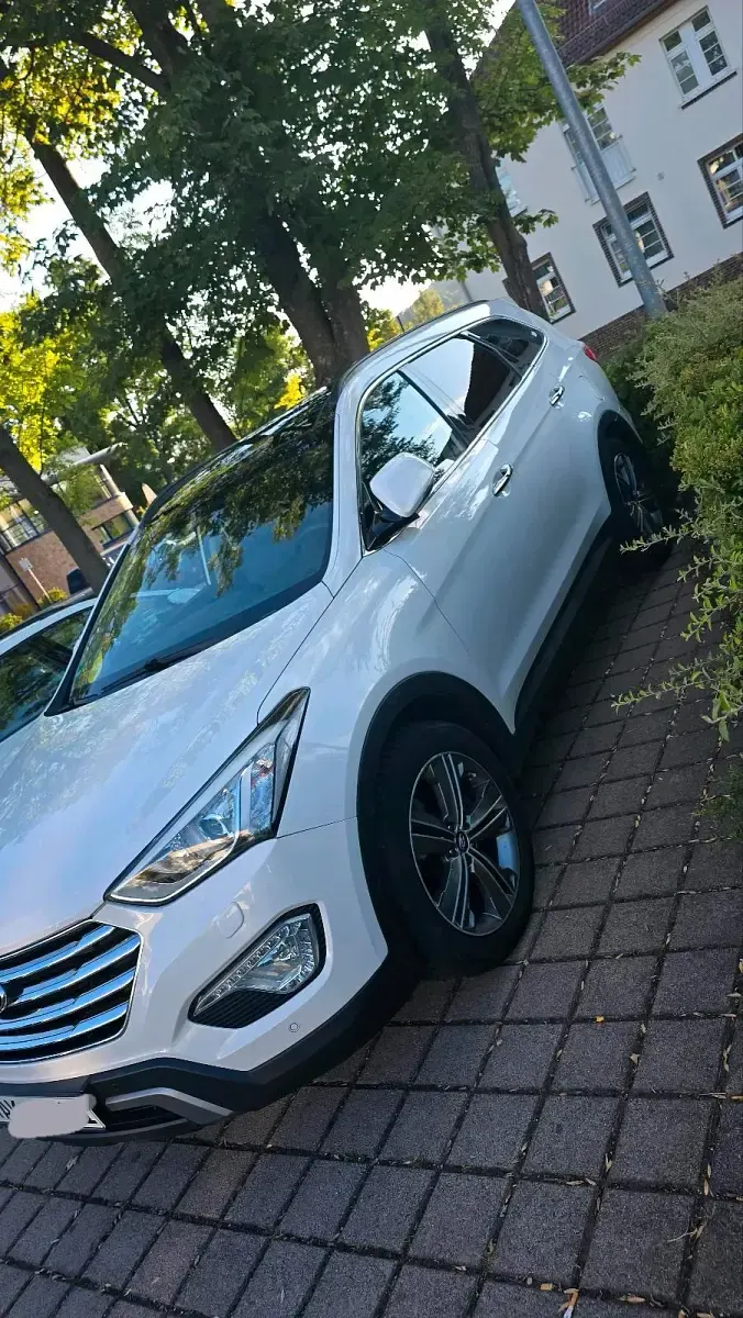 Gebraucht Hyundai Grand Santa Fe 197 PS (144 kW) 2014 Weiß SUV