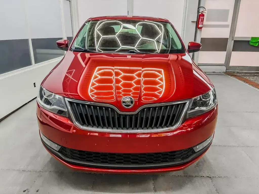 Second-hand Skoda Rapid Dynamic 110 CP (80 kW) 2017 Roșu Hatchback