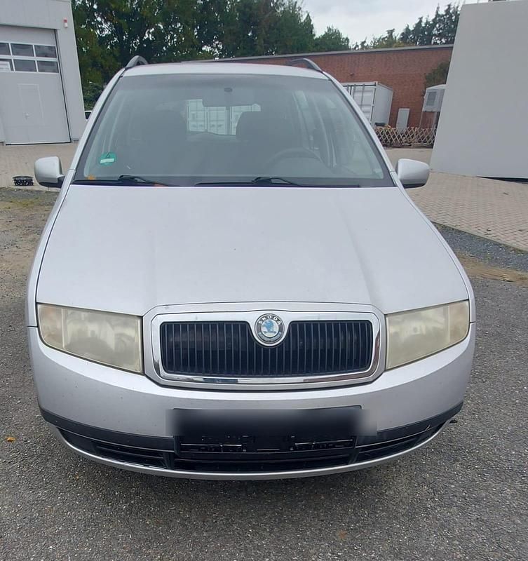 Silber Gebraucht 2003 Skoda Fabia Kombi | 900 € (Guter Preis) - Bild 1/4