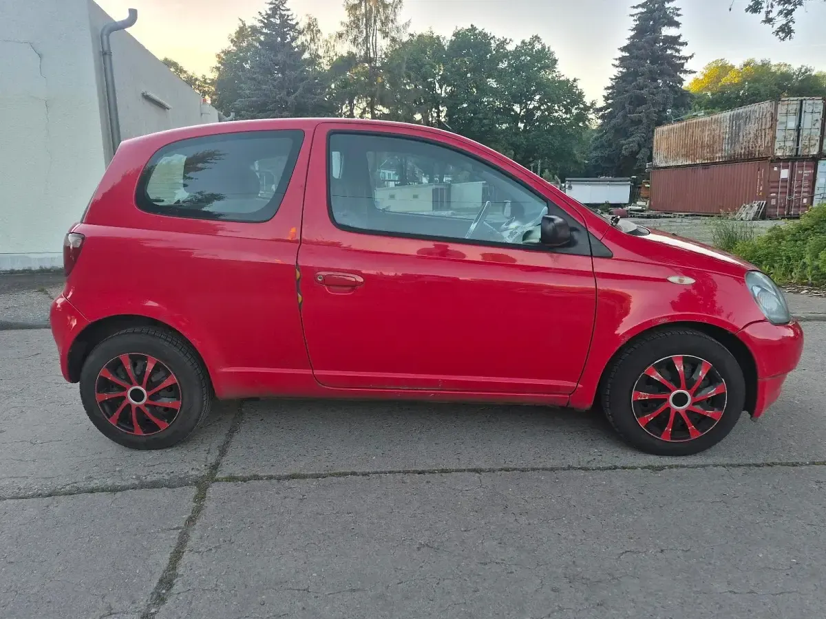 Gebraucht Toyota Yaris 86 PS (63 kW) 2002 Rot Kleinwagen