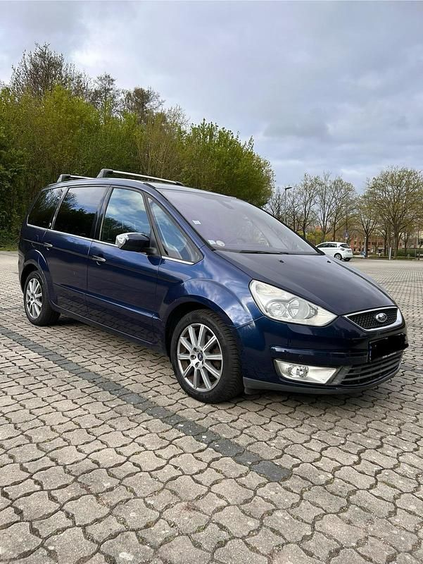 Second-hand Ford Galaxy 130 CP (95 kW) 2009 Albastru Monovolum
