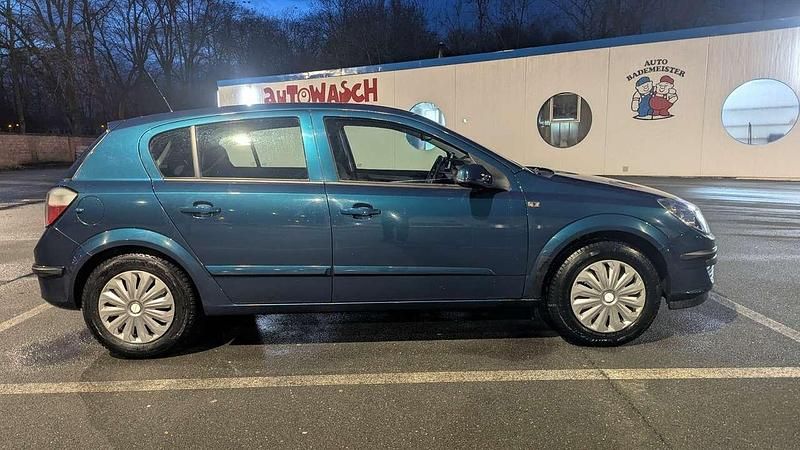 Gebraucht Opel Astra 105 PS (77 kW) 2006 Limousine