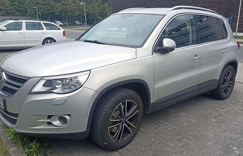 Gebraucht 2011 VW Tiguan Freestyle SUV | 8.200 € (Teuer) - Bild 1/4