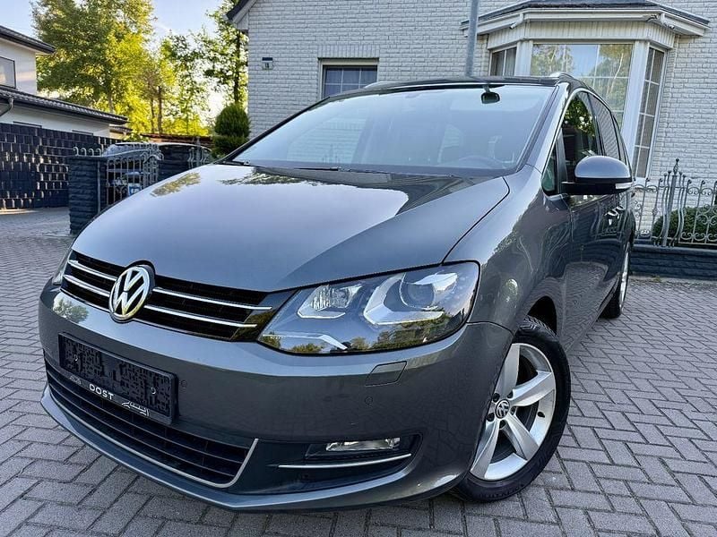 Grau Gebraucht 2014 VW Sharan Highline Van / Kleinbus | 11.800 € (Guter Preis) - Bild 1/4
