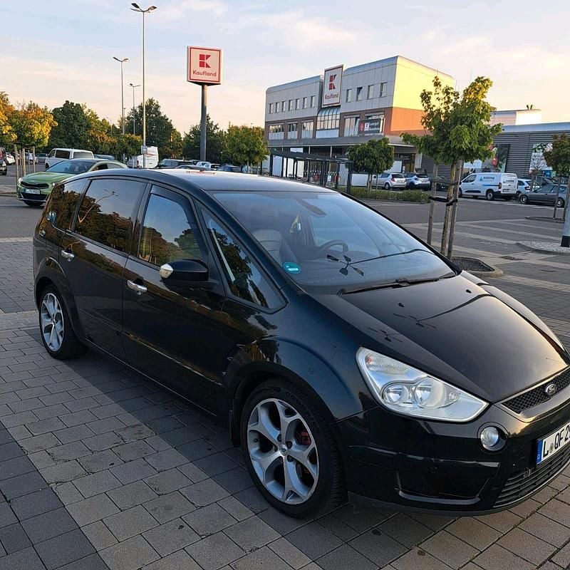 Schwarz Gebraucht 2008 Ford S-MAX S Van / Kleinbus | 3.300 € (Fairer Preis) - Bild 1/4
