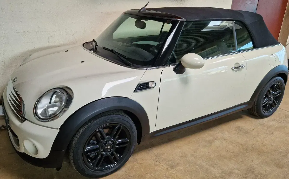 Gebraucht Mini Cooper Cabriolet 122 PS (89 kW) 2011 Weiß Cabrio