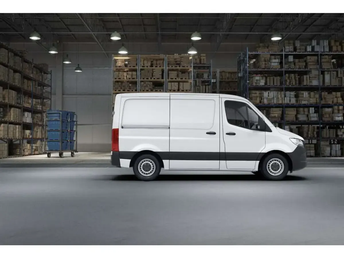 Gebraucht Mercedes Sprinter 150 PS (110 kW) 2024 Arktikweiß Van
