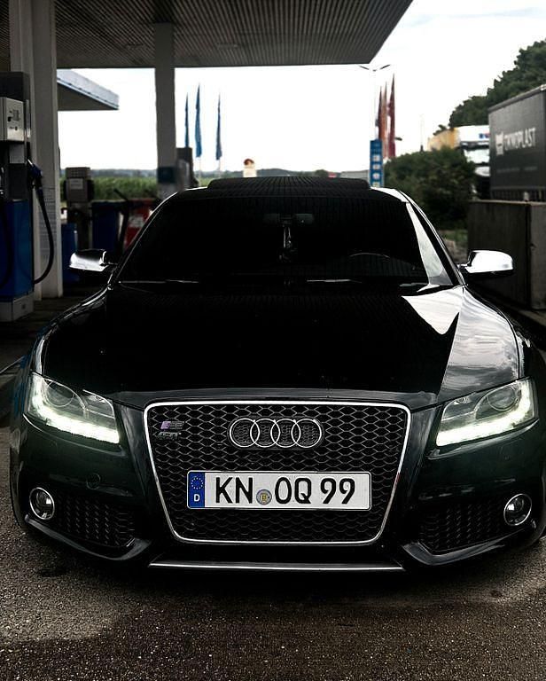 Gebraucht Audi S5 Ambiente 333 PS (244 kW) 2010 Schwarz Limousine