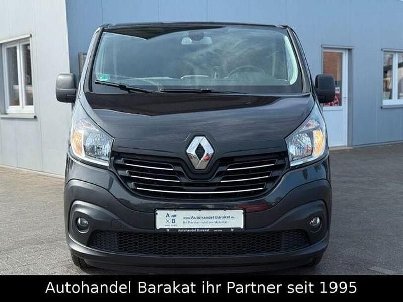 Gebraucht Renault Trafic Expression 125 PS (91 kW) 2016 Schwarz Van / Kleinbus