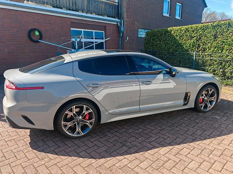 Gebraucht Kia Stinger GT 366 PS (269 kW) 2020 Grau Kleinwagen
