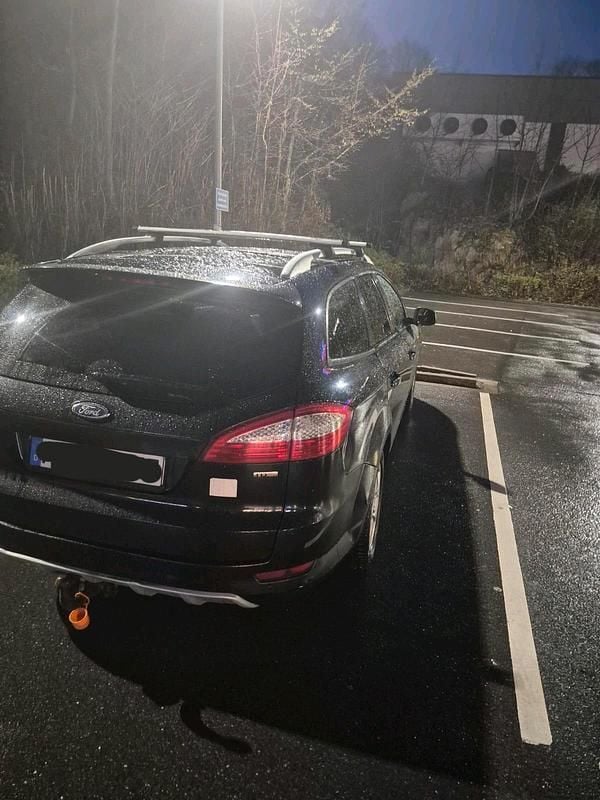 Gebraucht Ford Mondeo 140 PS (102 kW) 2009 Schwarz Kombi