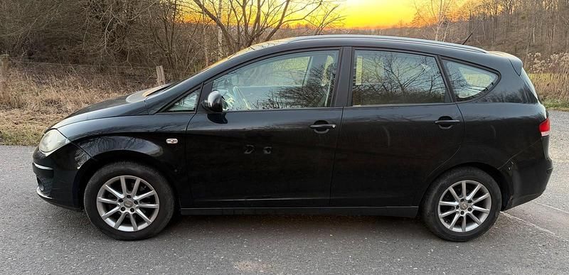 Gebraucht Seat Altea XL 105 PS (77 kW) 2011 Schwarz Van / Kleinbus